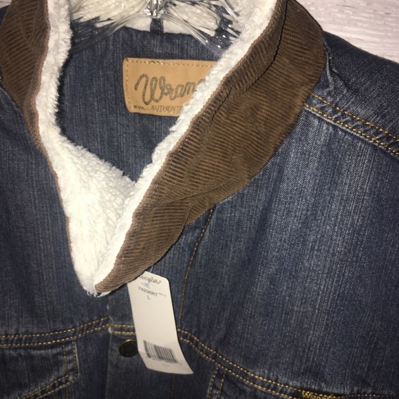 SOLD!! Wrangler Western Sherpa Men’s Jacket. large - Picture 6 of 8